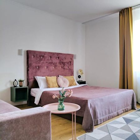 Best One Room Apartments Mukacheve Exterior photo