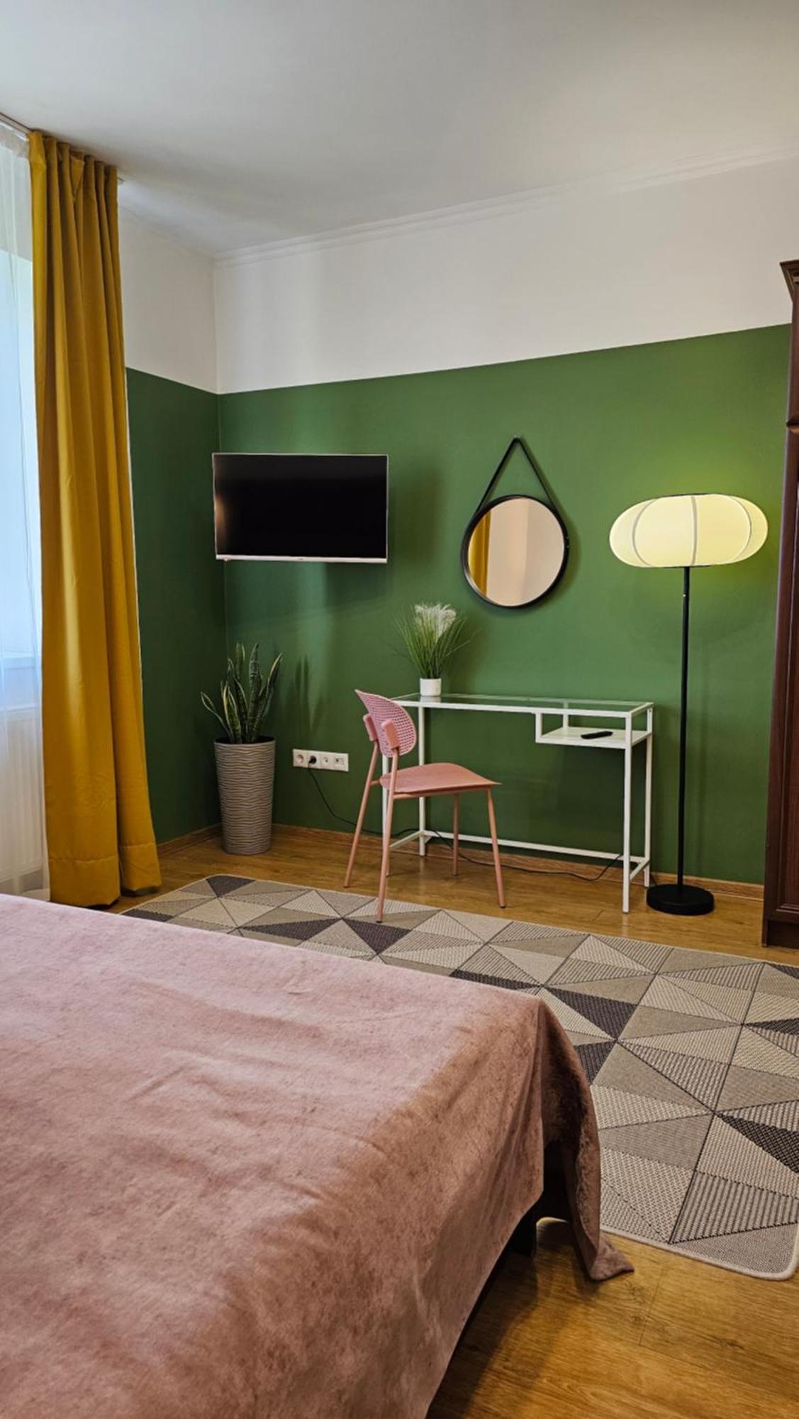 Best One Room Apartments Mukacheve Exterior photo