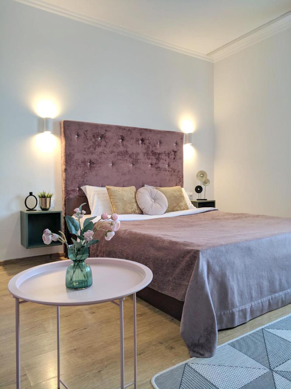 Best One Room Apartments Mukacheve Exterior photo