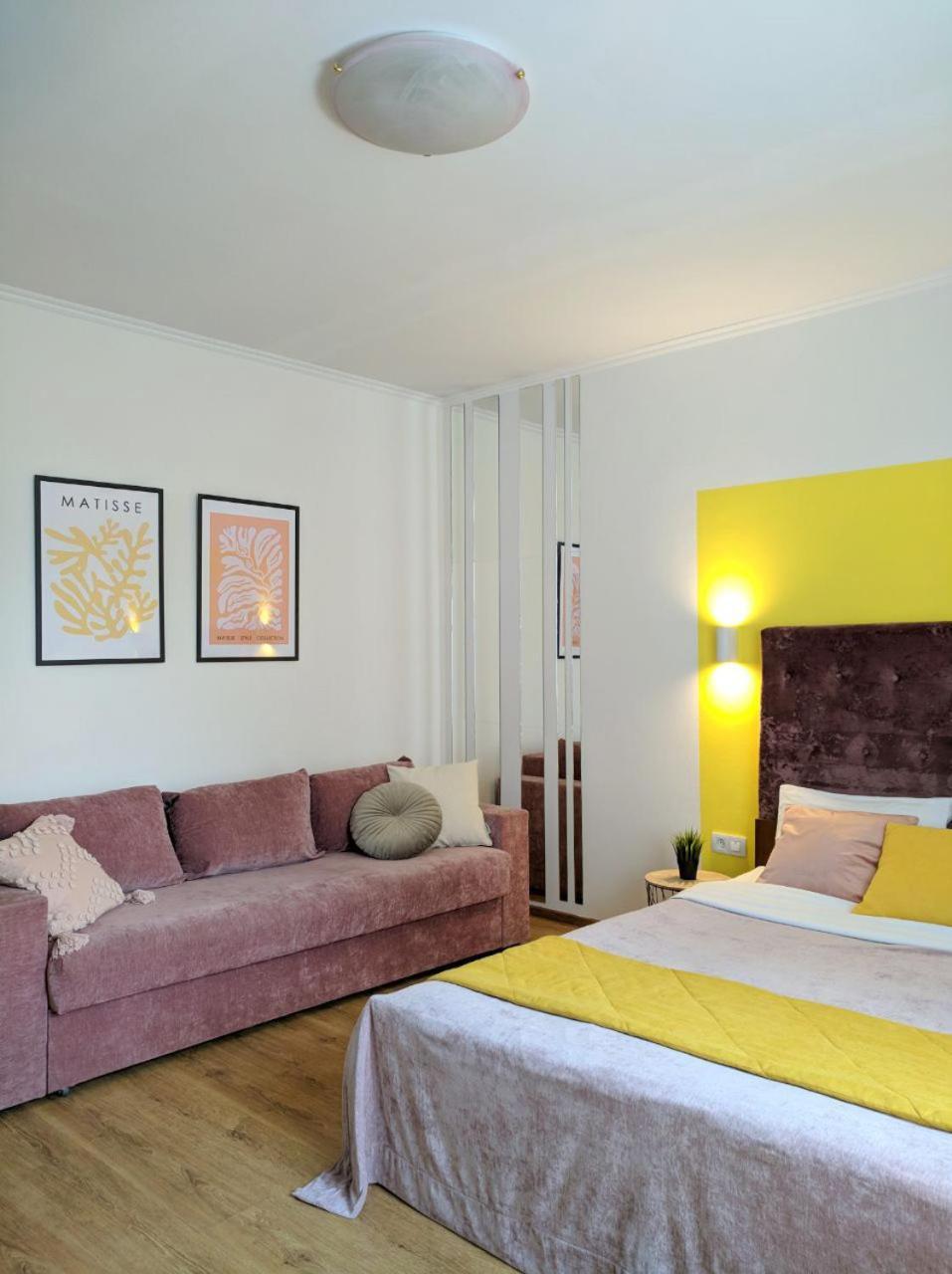 Best One Room Apartments Mukacheve Exterior photo