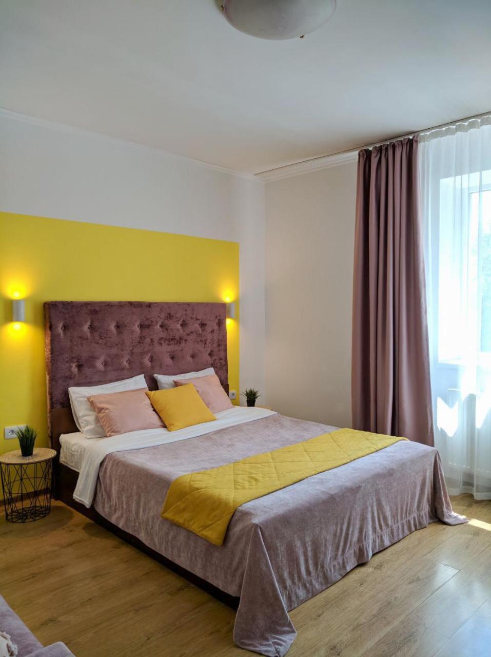 Best One Room Apartments Mukacheve Exterior photo